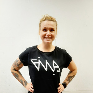 Finna - Logo Tailliertes Shirt S