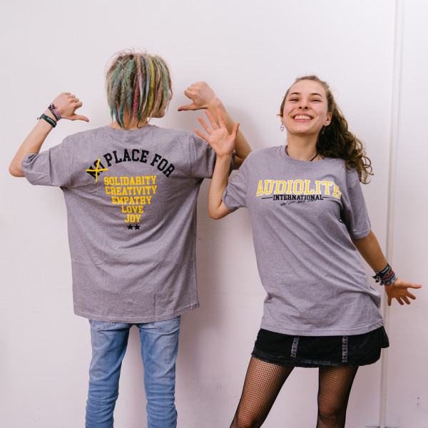 Audiolith - Solidarity light grey Unisex Shirt